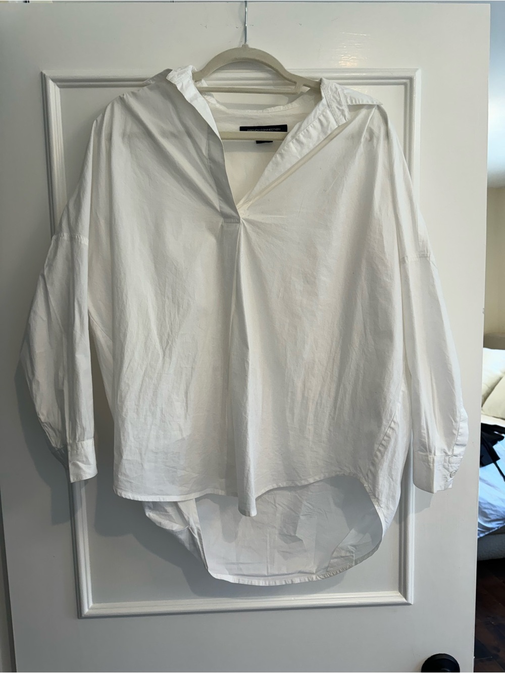 White V-Neck High-Low Linen Collard Blouse